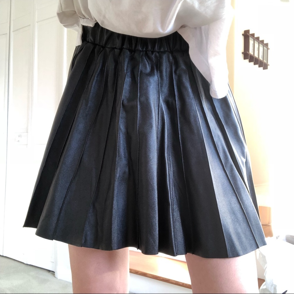 Vera Wang Leather Skirt